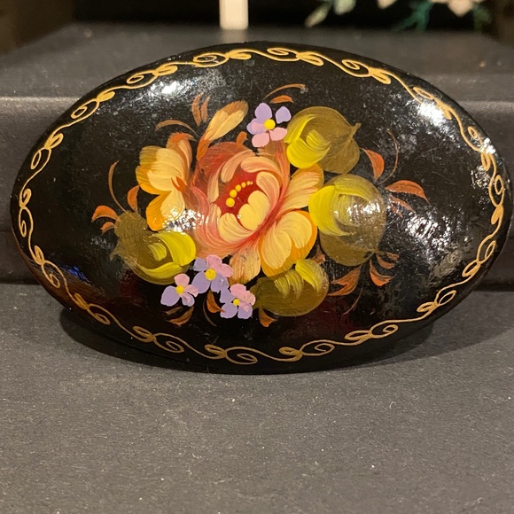 Vintage Jewelry - Russian Floral Hand-Painted Brooch